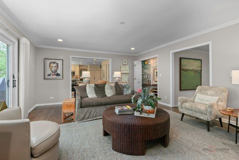Tiny photo for 121 Pembroke Drive, Lincolnshire, IL 60045 (MLS # 12639296)