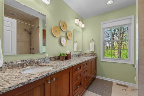 Tiny photo for 121 Pembroke Drive, Lincolnshire, IL 60045 (MLS # 12639296)