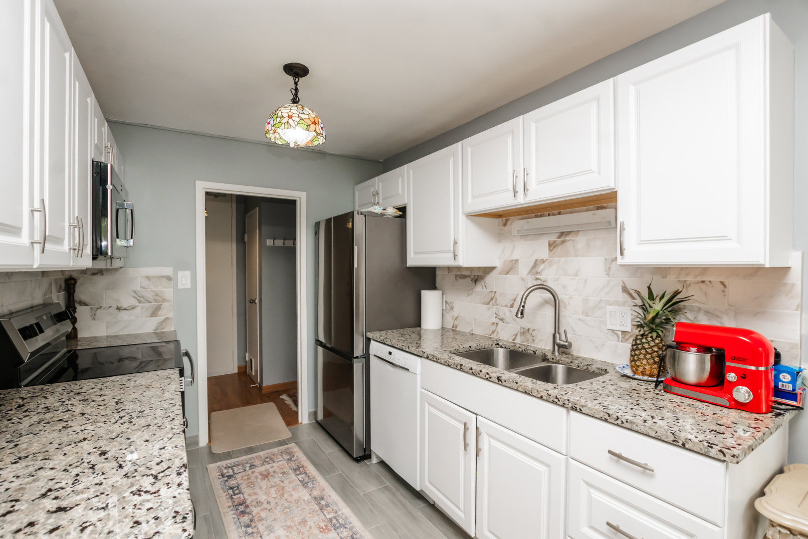 6933 N Kedzie Avenue 110