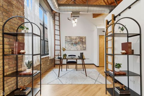Tiny photo for 2300 W Wabansia Avenue #129, Chicago, IL 60647 (MLS # 12576383)