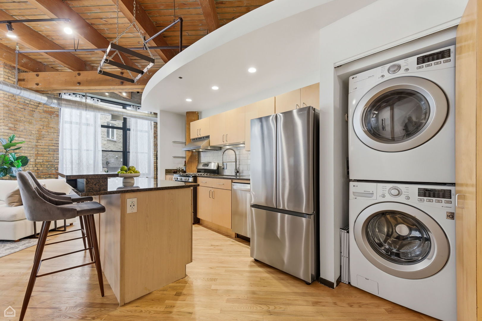 2300 W Wabansia Avenue 129