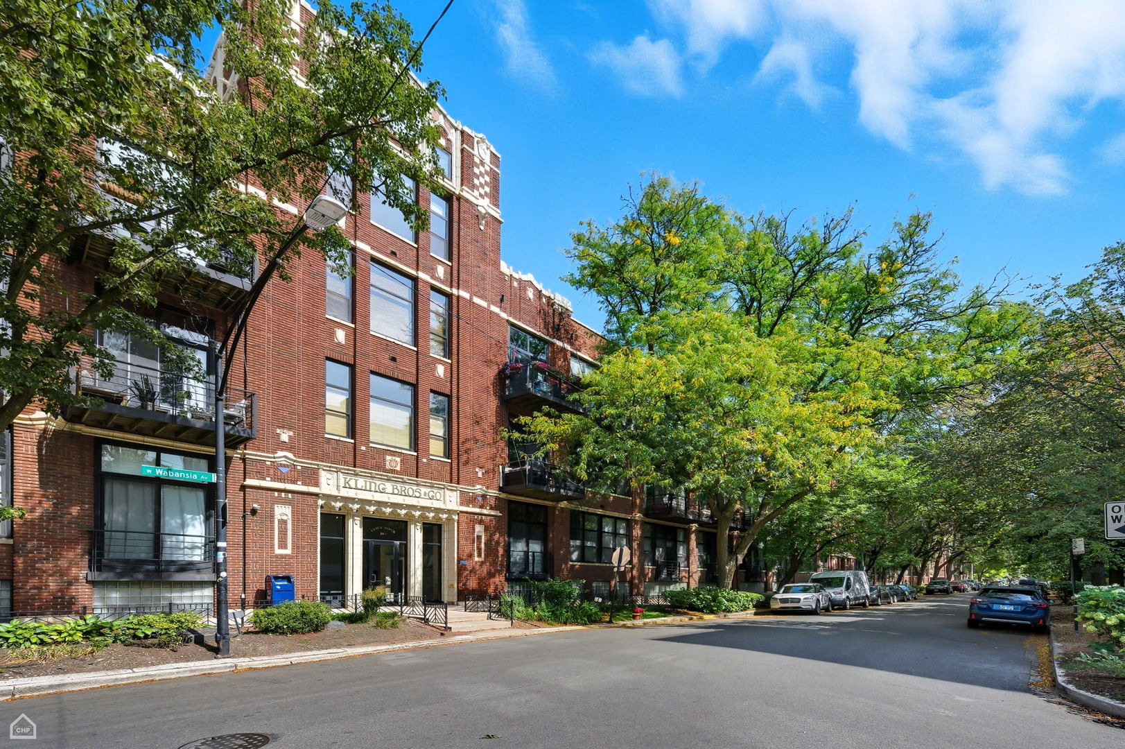 2300 W Wabansia Avenue 129