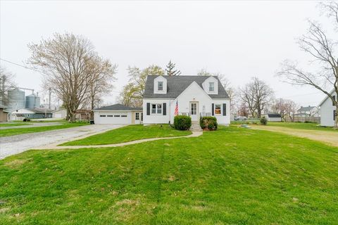 Photo of 105 Detweiller Street, Congerville, IL 61729 (MLS # 12616268)