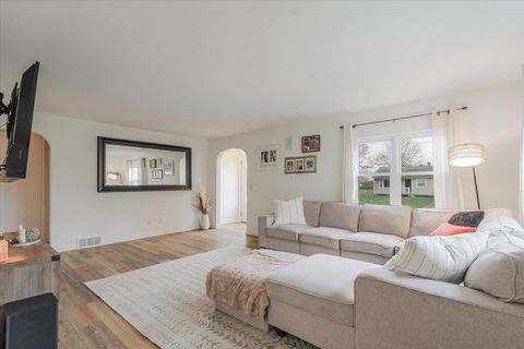 Tiny photo for 105 Detweiller Street, Congerville, IL 61729 (MLS # 12616268)