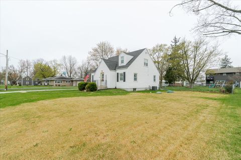 Tiny photo for 105 Detweiller Street, Congerville, IL 61729 (MLS # 12616268)