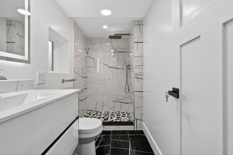 Tiny photo for 200 N Pine Street, Prospect Heights, IL 60070 (MLS # 12553473)