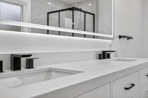 Tiny photo for 200 N Pine Street, Prospect Heights, IL 60070 (MLS # 12553473)