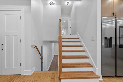 Tiny photo for 200 N Pine Street, Prospect Heights, IL 60070 (MLS # 12553473)