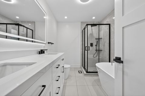 Tiny photo for 200 N Pine Street, Prospect Heights, IL 60070 (MLS # 12553473)