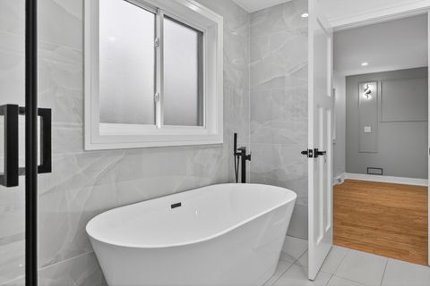 Tiny photo for 200 N Pine Street, Prospect Heights, IL 60070 (MLS # 12553473)