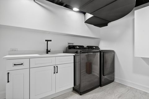 Tiny photo for 200 N Pine Street, Prospect Heights, IL 60070 (MLS # 12553473)