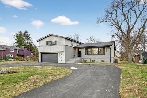 Tiny photo for 200 N Pine Street, Prospect Heights, IL 60070 (MLS # 12553473)