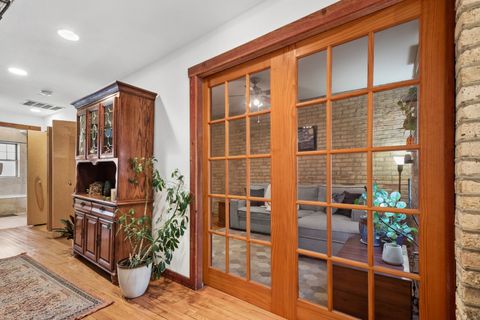 Tiny photo for 6449 N SEELEY Avenue #1, Chicago, IL 60645 (MLS # 12583382)