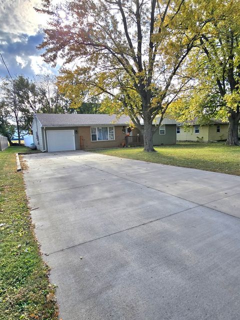 Tiny photo for 140 W Second Avenue, Clifton, IL 60927 (MLS # 12508626)