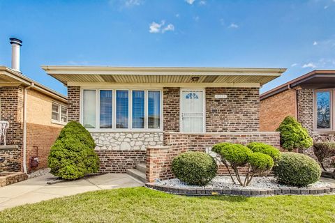 11531 S Avenue  J Chicago IL 60617