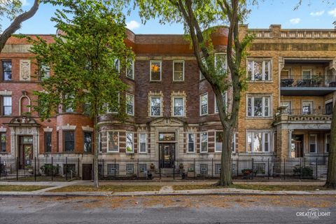 Photo of 4351 S Greenwood Avenue #3N, Chicago, IL 60653 (MLS # 12486935)