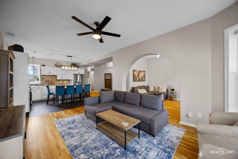 Tiny photo for 4351 S Greenwood Avenue #3N, Chicago, IL 60653 (MLS # 12486935)