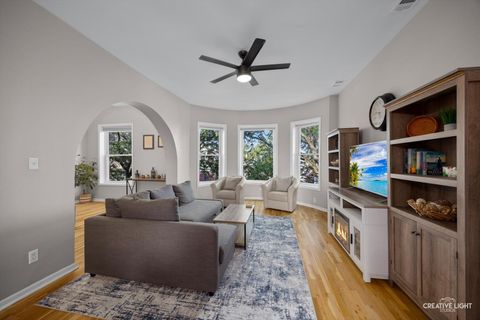 Tiny photo for 4351 S Greenwood Avenue #3N, Chicago, IL 60653 (MLS # 12486935)