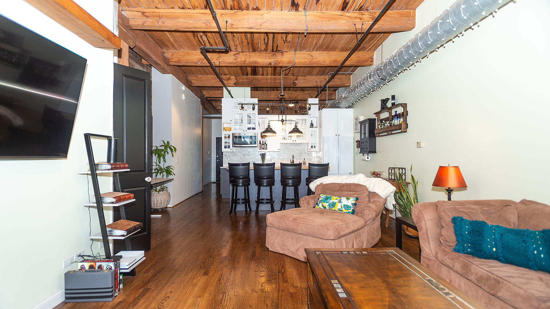 1250 W Van Buren Street 714