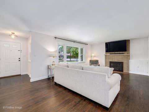 Tiny photo for 3913 Forest Avenue, Downers Grove, IL 60515 (MLS # 12671746)