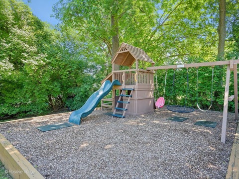 Tiny photo for 3913 Forest Avenue, Downers Grove, IL 60515 (MLS # 12671746)