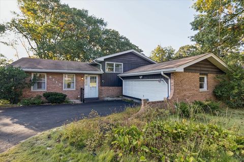 Photo of 5112 Main Street, Lisle, IL 60532 (MLS # 12457979)