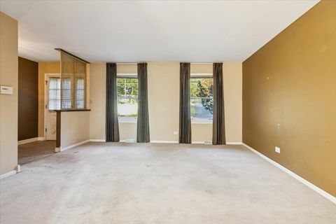 Tiny photo for 5112 Main Street, Lisle, IL 60532 (MLS # 12457979)