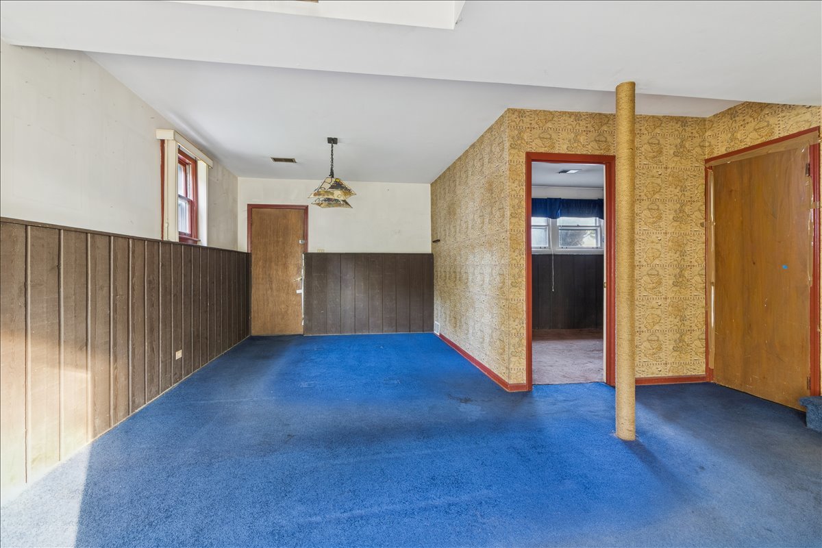 Lisle, Illinois 60532, United States, 4 Bedrooms Bedrooms, ,2 BathroomsBathrooms,Residential,Active,229596