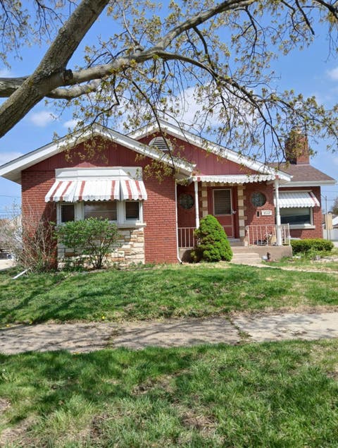 Photo of 9549 S Richmond Avenue, Evergreen Park, IL 60805 (MLS # 12706759)
