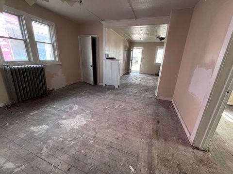 Tiny photo for 231 3rd Avenue, Clinton, IA 52732 (MLS # 12609282)