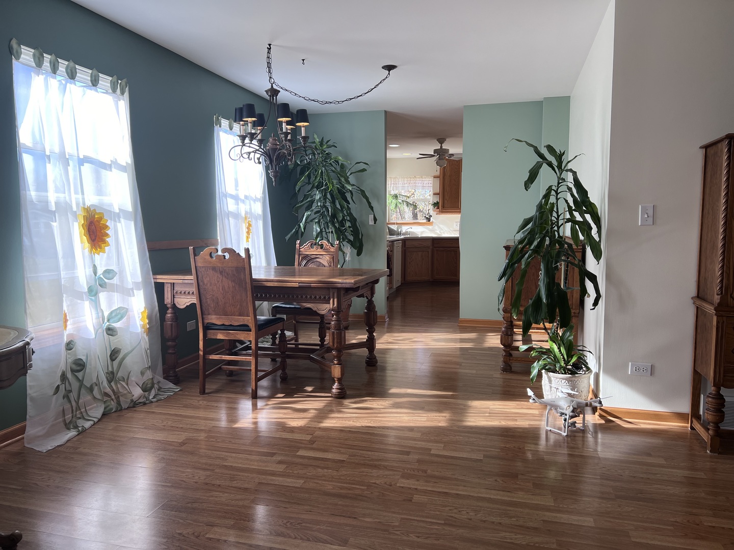 540 1/2 Johnson Street