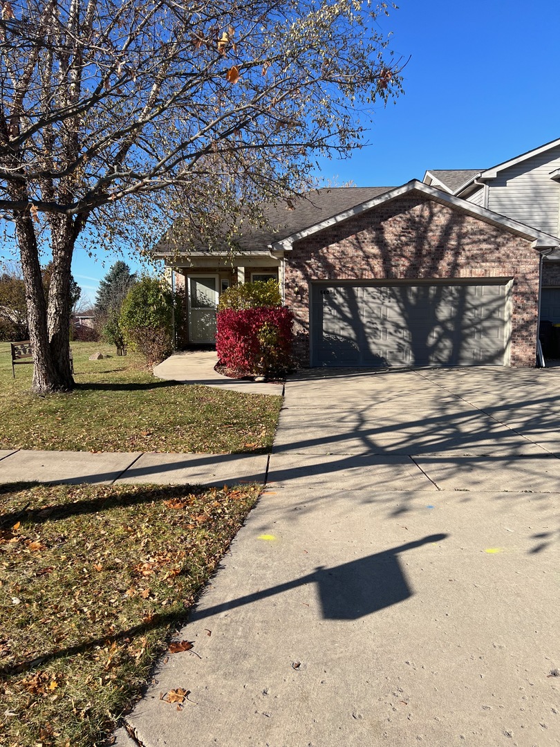 540 1/2 Johnson Street