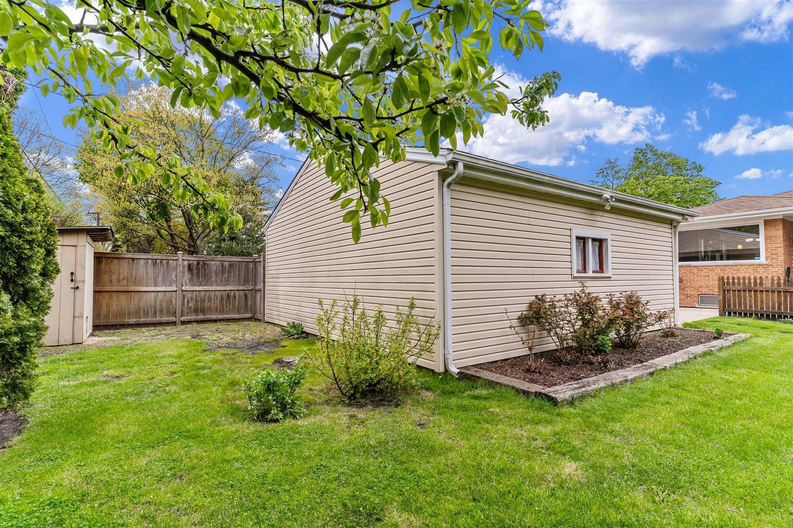 604 N Wilshire Lane