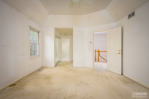 Tiny photo for 16W536 58th Street, Clarendon Hills, IL 60514 (MLS # 12598390)