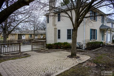 Tiny photo for 16W536 58th Street, Clarendon Hills, IL 60514 (MLS # 12598390)