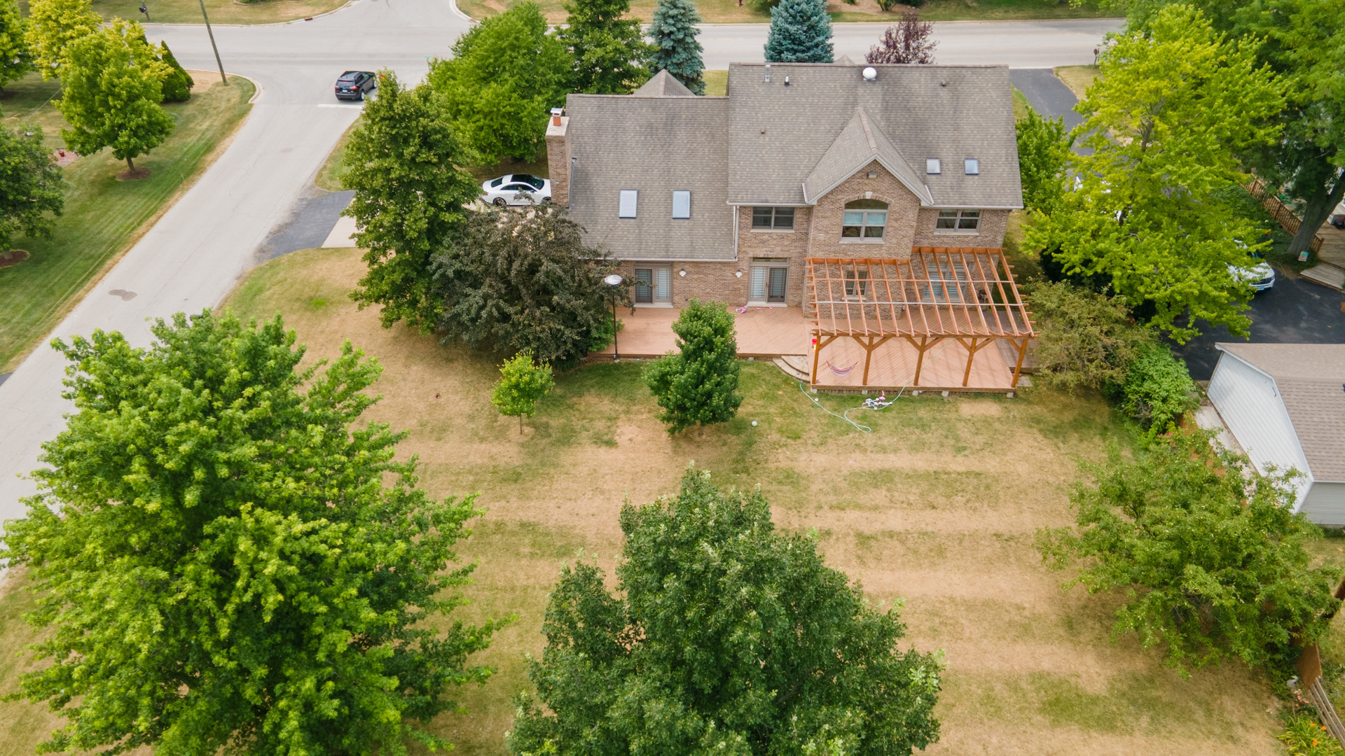 115 E Woodlawn Road