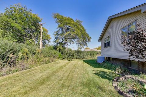 Tiny photo for 858 Academy Avenue, Matteson, IL 60443 (MLS # 12489600)