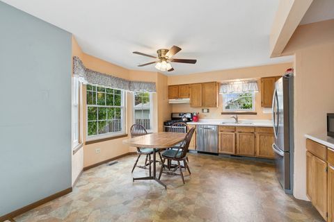 Tiny photo for 1304 Pelican Court, Zion, IL 60099 (MLS # 12486401)