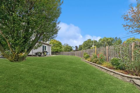 Tiny photo for 1304 Pelican Court, Zion, IL 60099 (MLS # 12486401)