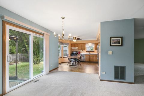 Tiny photo for 1304 Pelican Court, Zion, IL 60099 (MLS # 12486401)