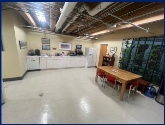 566 W Lake Street 101