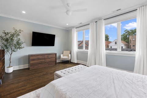 Tiny photo for 3619 N HERMITAGE Avenue, Chicago, IL 60613 (MLS # 12736686)