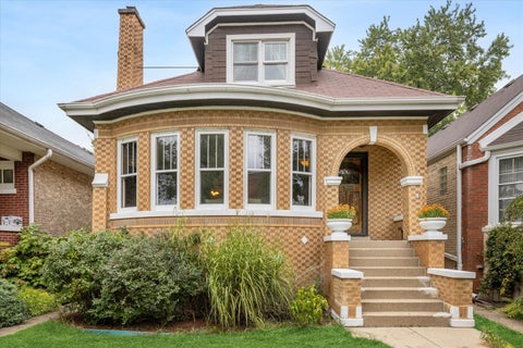 Photo of 5424 W Waveland Avenue, Chicago, IL 60641 (MLS # 12760685)
