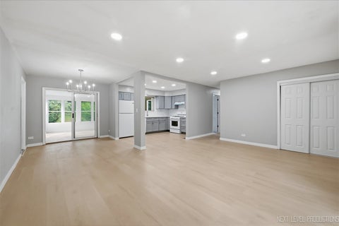 Tiny photo for 557 Willard Avenue, Elgin, IL 60120 (MLS # 12763820)
