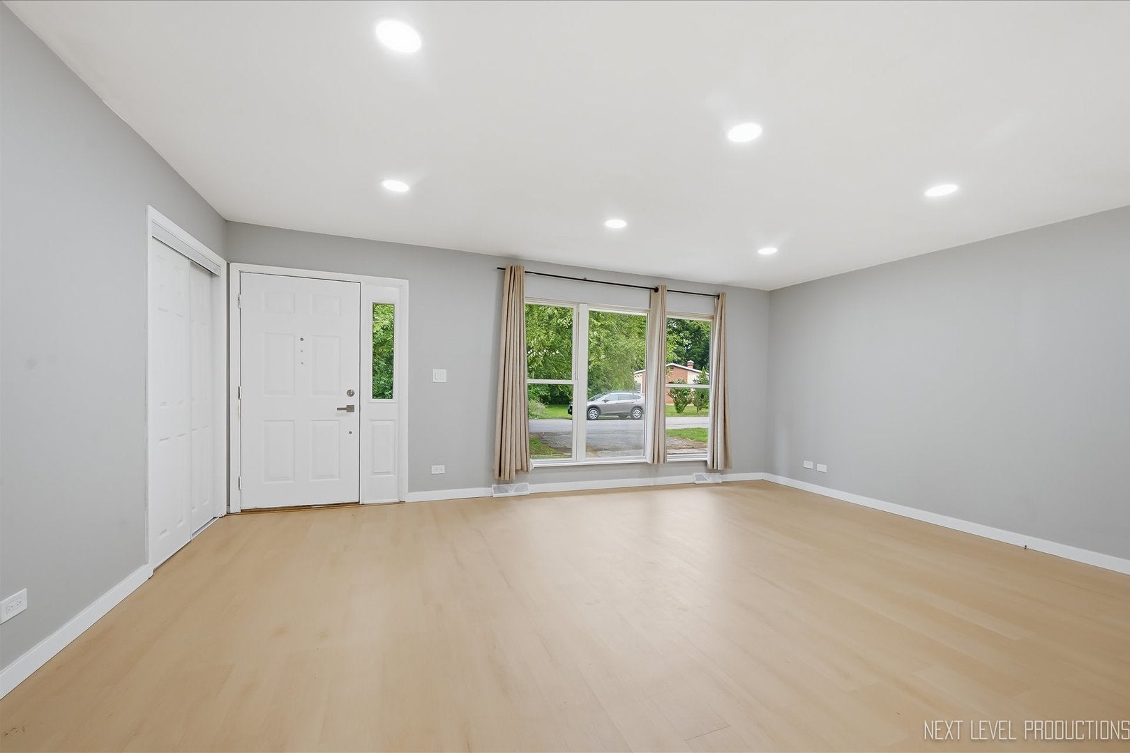 557 Willard Avenue
