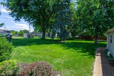 Tiny photo for 3419 Wakonda Drive, Bettendorf, IA 52722 (MLS # 12711884)