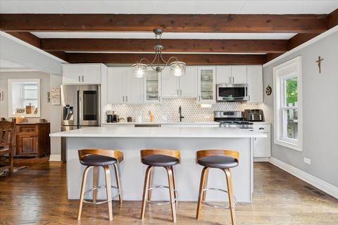 Tiny photo for 430 S Dryden Place, Arlington Heights, IL 60005 (MLS # 12482040)