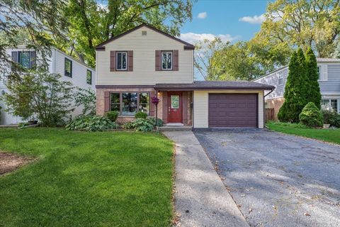 Tiny photo for 430 S Dryden Place, Arlington Heights, IL 60005 (MLS # 12482040)