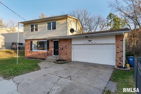 Tiny photo for 337 5TH Street Court, Silvis, IL 61282 (MLS # QC4269409)