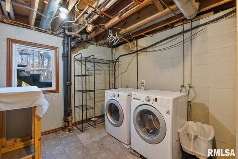 Tiny photo for 337 5TH Street Court, Silvis, IL 61282 (MLS # QC4269409)